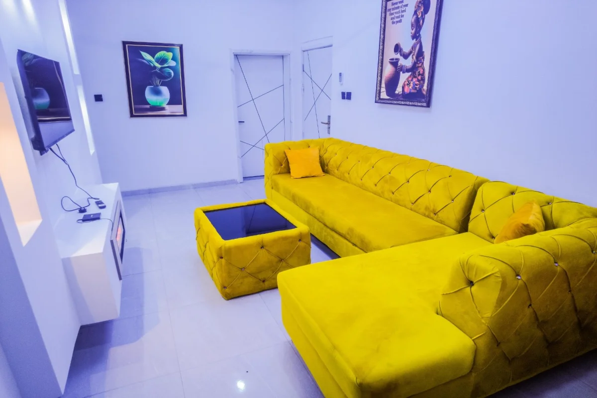 Nwangburuka paul (NP)