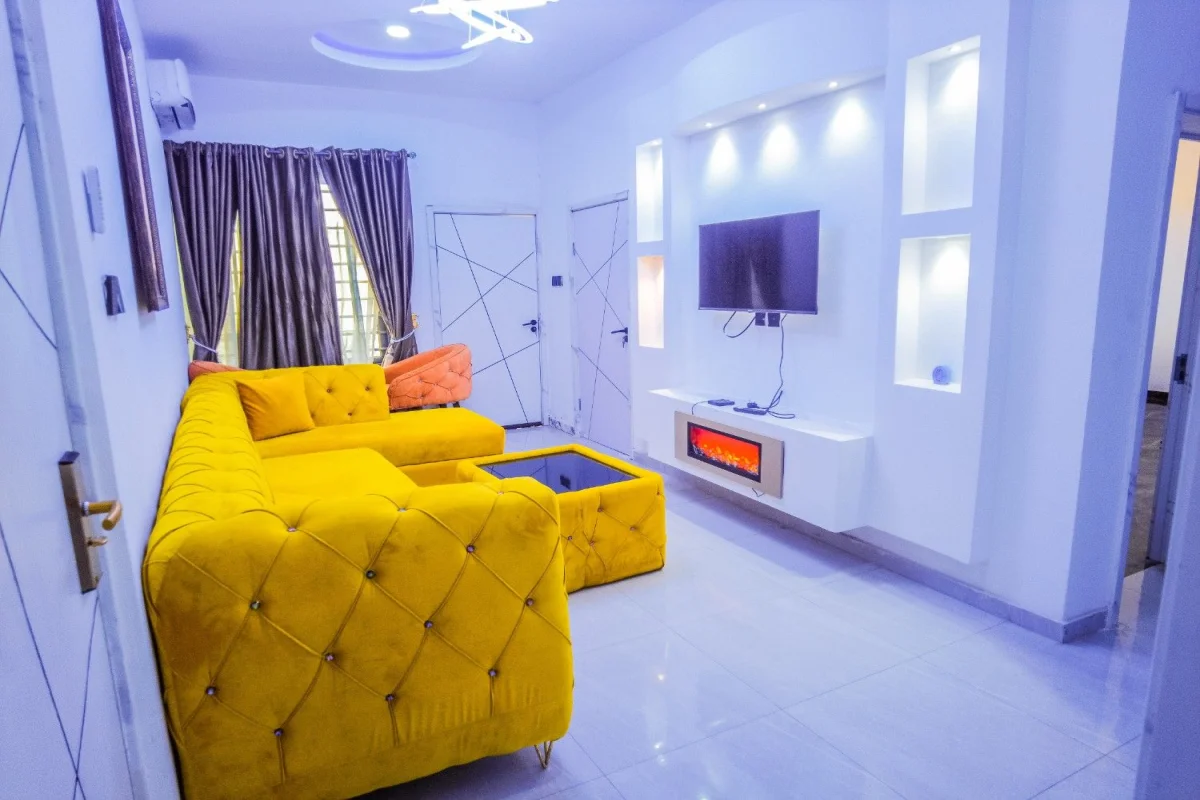 Nwangburuka paul (NP)