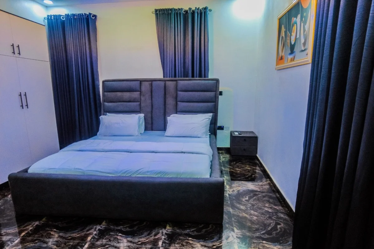 Nwangburuka paul (NP)