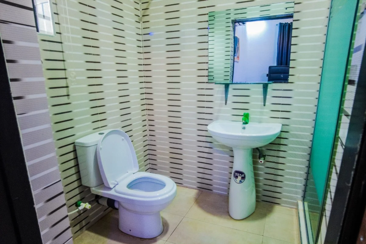 Nwangburuka paul (NP)